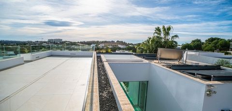 Villa en venta en Orihuela