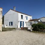 Charming House - 10 minutes from the Beach