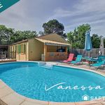 VILLA T4 + PISCINE, PROCHE DES COMMODITES