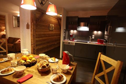 The Chalets d'Adrien was built in 2011. This residence is located in the entrance of Valloire, 200 m away from Cret de la Brive cable car and the ski school. Surface area : about 89 m². 1st floor. Orientation : West. Living room with bed-settee. 2 be...