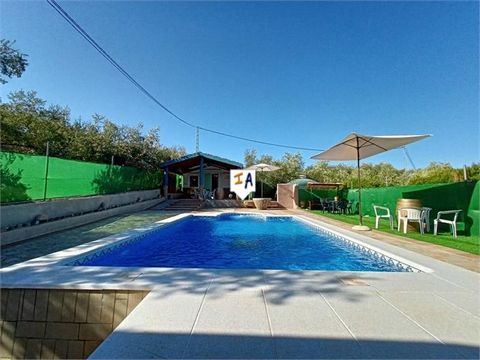 Exclusive to us. This newly renovated 140m2 build furnished Chalet is on a generous 3,697m2 plot in Iznájar in the Córdoba province of Andalucia, Spain. The main road gives access to the property where an entrance ramp leads on the right side to a pa...