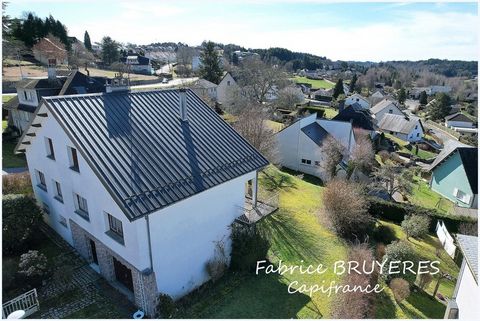 Dpt Corrèze (19), à vendre USSEL maison P5 de 120 m² - Terrain de 823,00 m²