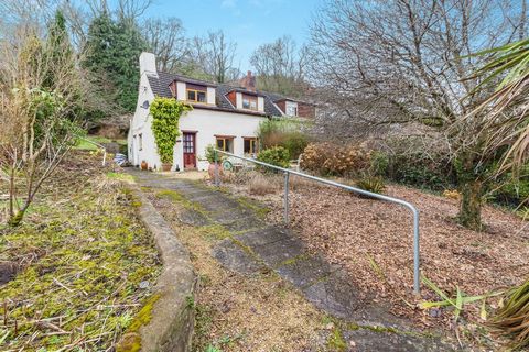 This rural gem has rustic charm and plenty of potential and enjoys a sylvan setting in the Lower Wye Valley, in an Area of Outstanding Natural Beauty. Offered to the market for the first time in 60 years, the centuries old, two-bedroom, end terrace c...