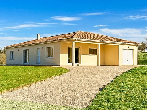Fabulous new build property on the edge of the popular bastide village of Eymet. Modern single storey light, bright and spacious property, built in 2018 to a high specification and with a high level of finish. 130 m² of habitable space plus a large g...