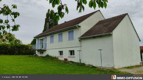 Mandate N°FRP160707 : House approximately 193 m2 including 7 room(s) - 6 bed-rooms - Garden : 834 m2. - Equipement annex : Garden, Cour *, Terrace, Balcony, Loggia, Garage, parking, cellier, - chauffage : gaz - Class Energy D : 186 kWh.m2.year - More...