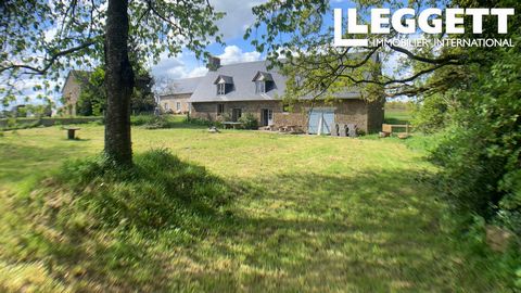 A28917EMM50 - Pretty detached stone cottage with views of the local countryside and a short distance from local amenities, ideal as a primary or secondary residence. Information about risks to which this property is exposed is available on the Géoris...