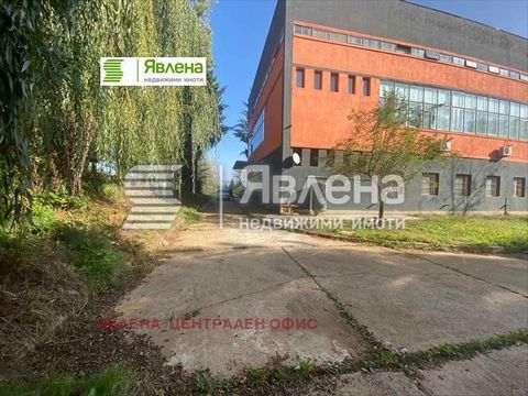 Large production base in Botevgrad located in the Industrial Zone Microelectronics. The building with a built-up area of 1164 sq.m on three floors with a built-up area of 3492 sq.m is located on a plot of land with an area of 6057 sq.m. The industria...