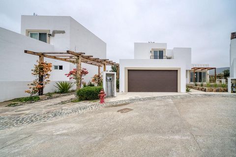 Ocean View Oasis: gloednieuw modern huis in villa's Punta Piedra Ontdek de belichaming van het leven aan de kust in ons nieuwste aanbod: een prachtig, gloednieuw, modern huis dat niet alleen een plek belooft om te wonen, maar ook een levensstijl om t...