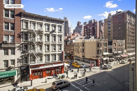 123 E 75th Street, 3D is a glorious sun flooded, quiet, extra-large alcove studio approx. 550 sqft with all views facing east overlooking charming townhouses. Move right in or make this your own! This is a rare opportunity for discerning buyers for f...