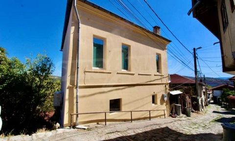SUPRIMMO agency: ... We are pleased to offer for sale a two-storey house in SUPRIMMO district. Varusha . The property is a traditional house with a small yard in very good condition. Located in the old part of the city, which is visited by many touri...