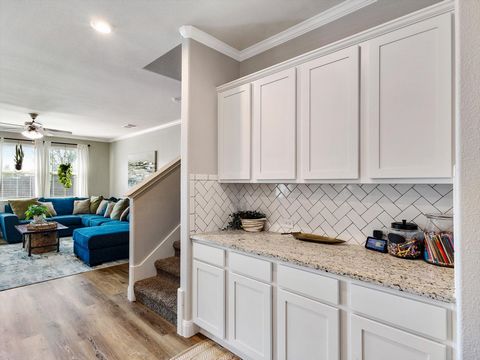 Discover the perfect blend of style and functionality in this beautiful 1.5 story home situated on a coveted corner lot with new luxury vinyl plank flooring and an upgraded class 4 roof. The modern kitchen is a chef's delight, featuring gleaming gran...