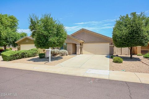 Beautiful & Charming with so many Upgrades! You definitely want to see this lovely 3 bedroom & 2 bath nestled in a quiet and easily accessible neighborhood...close to Shopping/Dining/Entertainment and Luke AFB. Over $20K in *Newly Upgraded* tile floo...