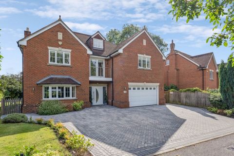 This exceptional family home was built in 2011 and provides beautifully balanced accommodation that is practically configured through clever architectural design, with a real sense of atmosphere. The room proportions are fabulous and further emphasis...