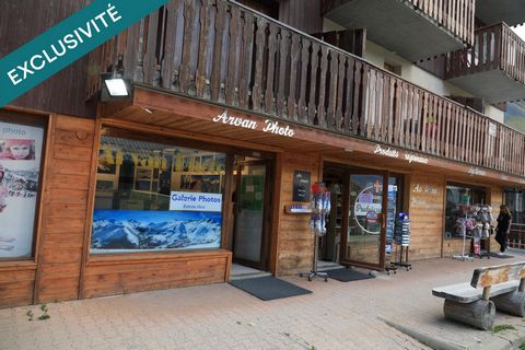 Magnifique affaire à saisir, sur la station de St Sorlin d'Arves – SAVOIE - (groupe de stations de ski des Sybelles, bien connu en Europe) Je vous propose la vente des murs du magasin ARVAN PHOTO. Cette commune de St Sorlin d'Arves est une station hi...