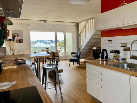 T5 duplex avec terrasse plein sud à proximité des plages