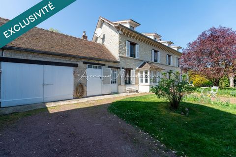 Belle propriété en pierre dans le centre village