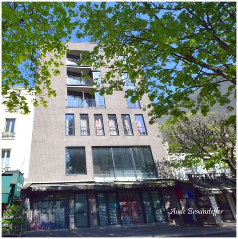 Montreuil, en plein quartier commerçant, au centre de la ville de Montreuil, dans une rue composée d'immeubles collectifs résidentiels, voici un immeuble de 2010 en excellent état. Equipé d'un ascenseur hydrolique qui dessert ses 8 niveaux, il offre ...
