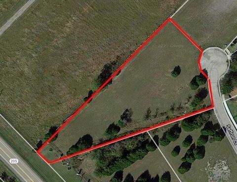 Option to build your dream home at a discount through the seller who has already built several luxury homes in the Kingsbridge subdivision. This is your chance to design the home youâve always envisioned on a spacious lot in the prestigious gated com...