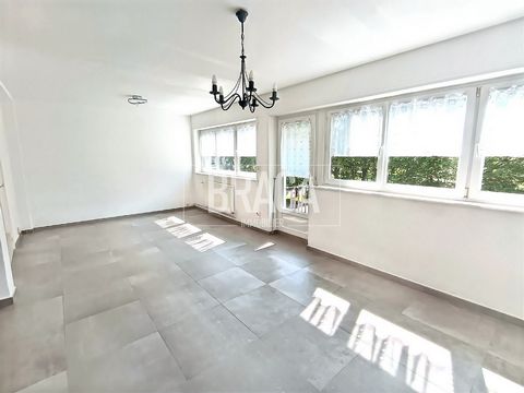 Agence BRAGA IMMOBILIER Jean-Baptiste LECAILLE Agent commercial SIRET 814 640 009 ... 72,9 m2 de confort & de lumière Vue cathédrale & exposition sud-ouest pour profiter du soleil toute la journée ! Ce que vous allez adorer : Salon-séjour lumineux av...