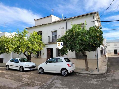 This lovely 3 to 4 bedroom, semi detached property sits in the center of the pretty town of Lora de Estepa, in the province of Sevilla, Andalucia, Spain, close to all the local amenities the town has to offer and only a short drive to the historical ...