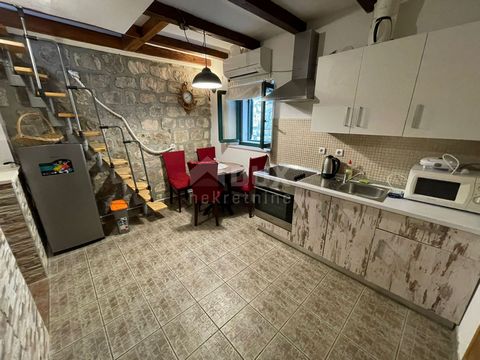 Location: Dubrovačko-neretvanska županija, Ston, Ston. STON, PELJEŠAC - house with two apartments In historic Ston, there is an apartment house with two apartments for sale. The house extends through the ground floor, first floor and attic, and the f...
