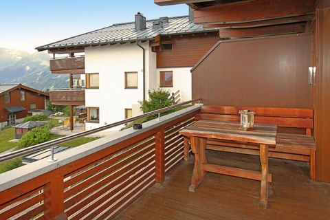 Modern furnished apartment in the small mountain village of Königsleiten on the Gerlos Pass - an ideal starting point for relaxed nature experiences and adventurous excursions against the beautiful backdrop of ice-covered mountain peaks. The apartmen...