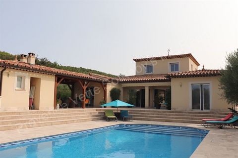 EXCLUSIVE - Spacious Provençale Villa This Provençale villa, located in Villecroze, offers the timeless charm of the region whilst providing modern conveniences for comfortable living. The welcoming salon, with its rustic beams, fireplace, and abunda...