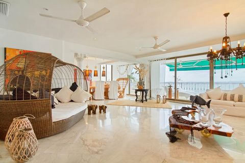 Extraordinary apartment facing the bay of Cartagena just 10 minutes from the walled center. Features: - Air Conditioning - Doorman - Fitness Center - Garden - Lift - Parking - Pool Outdoor - Sauna - SwimmingPool - Balcony - Barbecue - Internet - Terr...