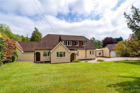 The exterior of this house conceals well proportioned and adaptable accommodation, established in a neighbourhood of similarly large and impressive family dwellings. The recently extended and refitted kitchen/dining/family room benefits from views to...