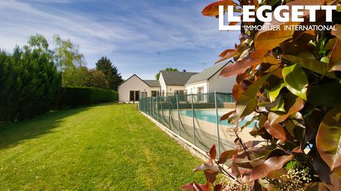 A28478BDE41 - Property of 203m² & 3003m² of land with a lovely swimming pool This is an architect-designed house where you can put down your suitcases Not overlooked and very quiet environment In the Blois area, highly sought after for its proximity ...