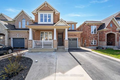 Stunning Home in most desired neighborhood of East Brampton Is A Must See! Open Concept Layout Boasts An Abundance Of Natural Light. Upgrades Galore! Fabulous Kitchen with Quartz countertop and SS appliances. Open concept with Family Room and Breakfa...