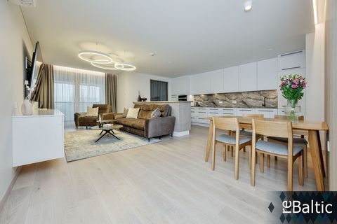 Spacious 4-room apartment for sale in a newly built project in Žvėrynas. Very well developed infrastructure, easy access to main streets. Vingis park, Neris coast, Karoliniškių park are nearby. The apartment have just been furnished, using the highes...