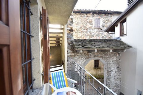 This beautiful holiday home is located in Cambiasca in the hilly hinterland of Verbania, which is about 4 km away. Simple but welcoming decor with a balcony and a small patio next to the entrance. The holiday home is located in a courtyard in the sma...