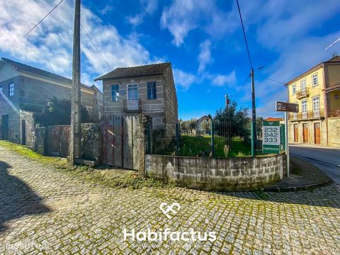 Detached House T2+1 in Stone with Large Land in Carvalhas - Nelas To create your own haven of tranquility five minutes from Nelas and within easy reach. Located in the picturesque region of Senhorim, in Nelas, Viseu, and combining the solidity of sto...