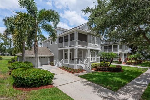 Beautiful and much desired Charleston Row home in heart of Keene's Pointe. Enjoy spectacular views of the 13th green of the Golden Bear Club, while enjoying your outdoor oasis featuring pool with waterfall , screened Lanai, big fenced backyard with t...