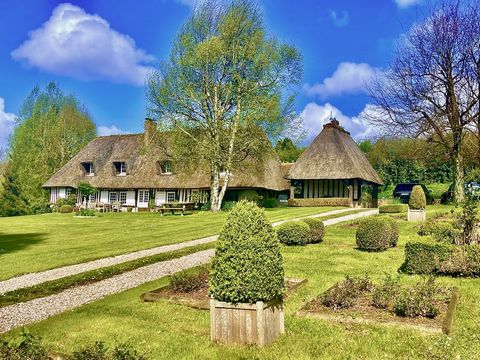 **** EXCLUSIVITE NORMANDY IMMOBILIER VILLERS-SUR-MER **** À quelques minutes de PONT-L'ÉVÊQUE, au sein d'un environnement privilégié en bordure du bois, au calme absolu, magnifique propriété entièrement rénovée au cachet normand authentique. Édifiée ...