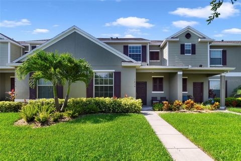 Welcome to Beacon Park, this townhome is located in quiet neighborhood just a short ride from Lake Nona, Medical City and Orlando International Airport. In addition the location is great with quick access to major roads and just minutes away from Hig...