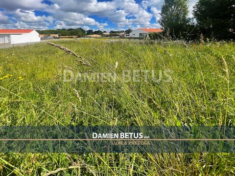 Terrain à vendre de 550 m² LA CHAIZE GIRAUD (85)