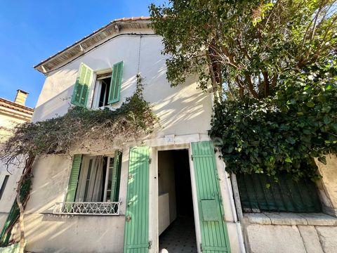 Maison de village de 124 m² des années 1700, cour de 30m2, à rénover, proche de toutes commodités - Saint Andiol