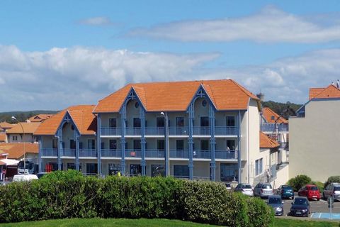 Cet appartement confortable est situé dans la résidence 3 étoiles Les Balcons de l'Océan. Il se trouve à environ 400 m du centre de la station balnéaire de Biscarosse-Plage et à seulement 150 m de la belle et longue plage de sable. L'appartement disp...