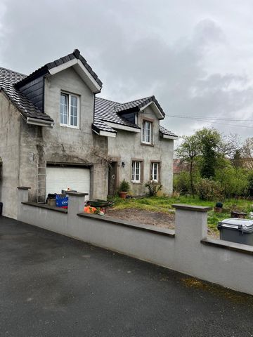 Charmante maison de 210m2 datant de 1836, rénovée en 2003 sur un terrain de 618m2 à Eywiller.
