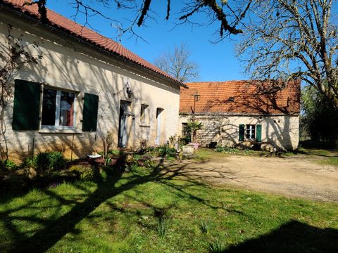 Deux maisons, dépendances, 3.5 ha. idéal chevaux