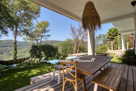 Villa contemporaine à vendre 6 pièces BAGNOLS EN FORET (83)