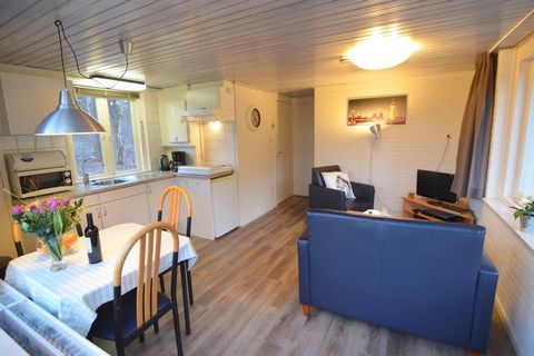 This is a beautiful 2-bedroom holiday home in Stramproy. It's located in a quiet holiday park and is surrounded by nature. It is ideal for a small family. The region is great for walking and cycling. There are nature reserves such as Tungelerwallen a...