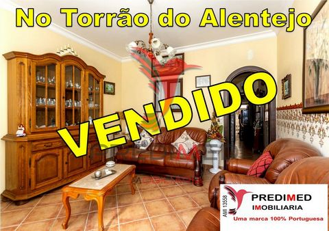 Es ist in dem freundlichen Dorf Torrão do Alentejo, dass diese komplett renovierte und möblierte Villa, die Ihre Träume verwirklichen kann, also waren Sie nicht, die sich nach einem zweiten Zimmer sehnten, um die Wochenenden zu verbringen und Batteri...