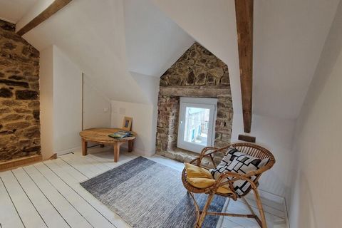 This typical natural stone house from the 19th century will delight its guests in many ways. Quietly situated in the heart of the village, the former dairy has been completely remodeled and tastefully restored. It offers a warm atmosphere combined wi...
