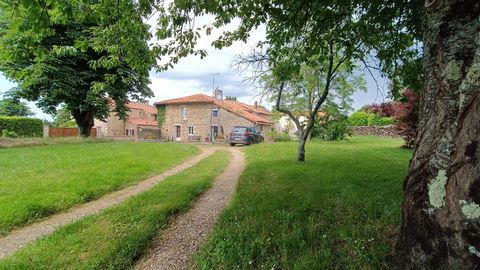 This magnificent stone house is located in a peaceful hamlet, just five and ten minutes away from the historic villages of Nanteuil-en-Vallée and Verteuil-sur-Charente. This charming property offers an ideal living environment for those seeking tranq...