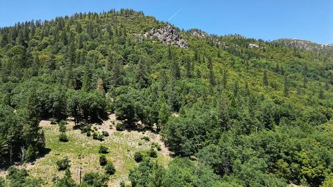 Sierra Buttes Vista is 520 acres of prime recreational land in Sierra County, CA. This scenic property is located along highway 49 near the mighty North Yuba River, between historic Downieville and Sierra City. Nestled in the Tahoe National Forest be...