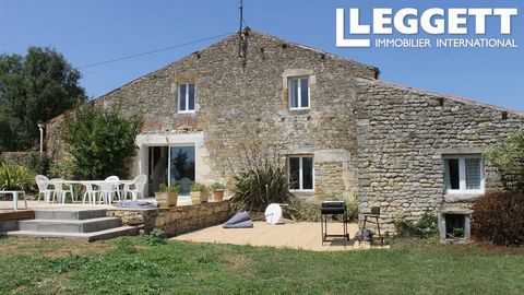 A23507JDY85 - In an elevated position off a country lane, between 2 villages. Less than an hour from Vendeen beaches and La Rochelle. Great rental potential with good transport links. Information about risks to which this property is exposed is avail...