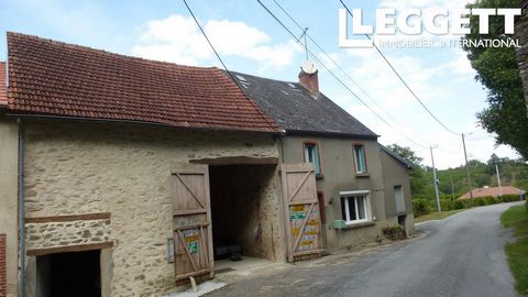 A23510CHH23 - This lovely property (semi-detached by its large barn) is set in a quiet hamlet amongst beautiful countryside but still only 12 kms to the large town with all amenities of La Souterraine. Information about risks to which this property i...